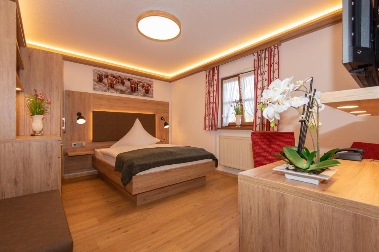 Pension Ludwig Thoma Otterfing Esterno foto